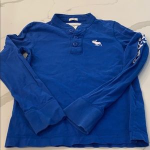 Abercrombie kids long sleeve Henley. Size L
